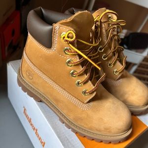 LITTLE KIDS TIMS SIZE 12